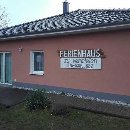 Am Bahnhof Apartment Werneuchen Exterior photo