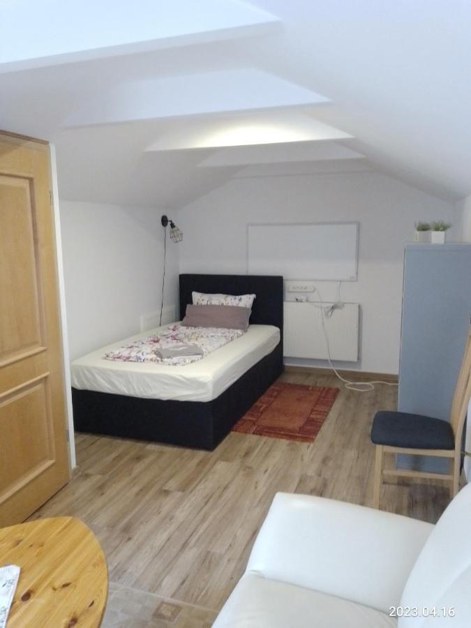 Am Bahnhof Apartment