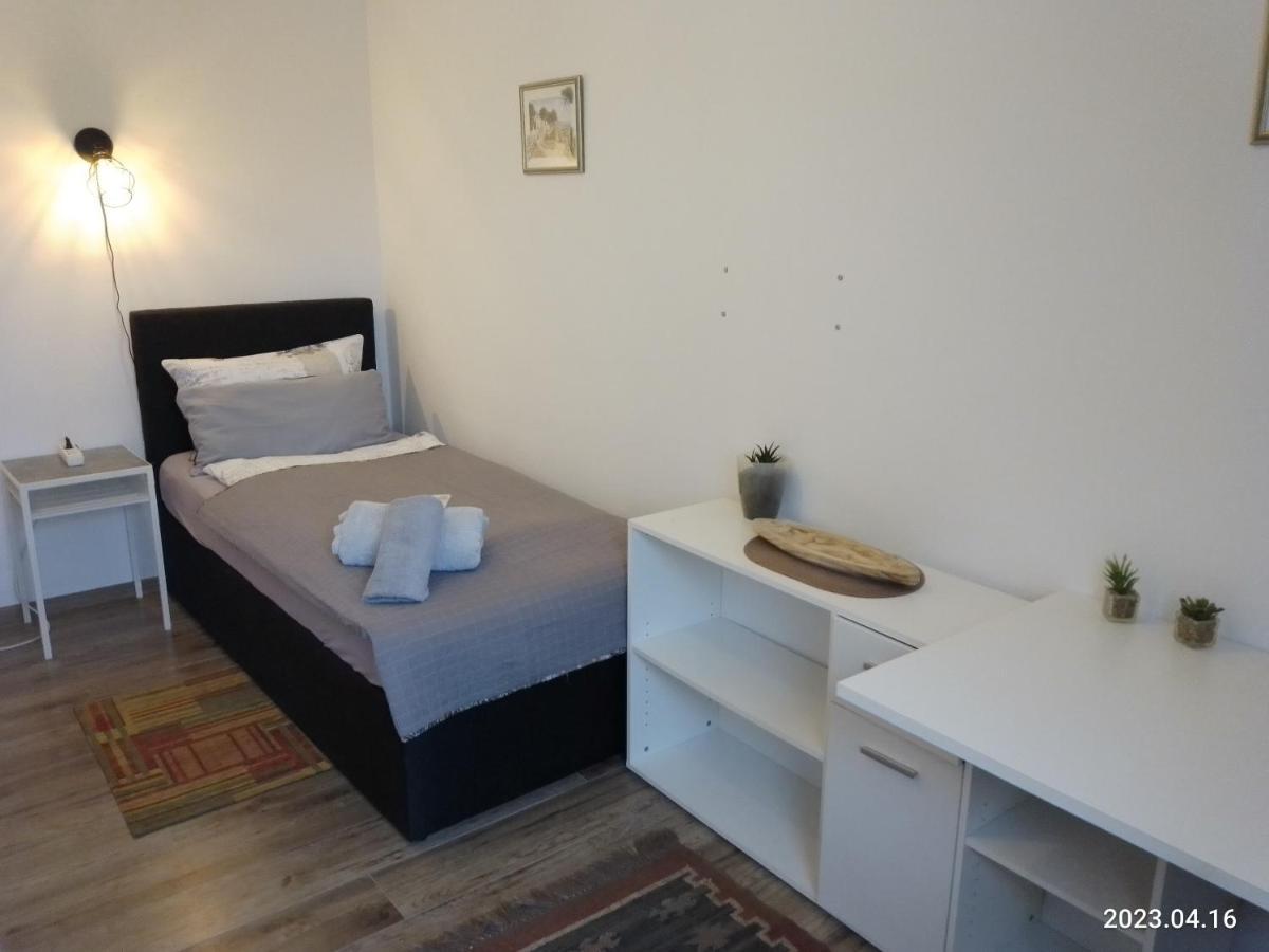 Am Bahnhof Apartment Werneuchen