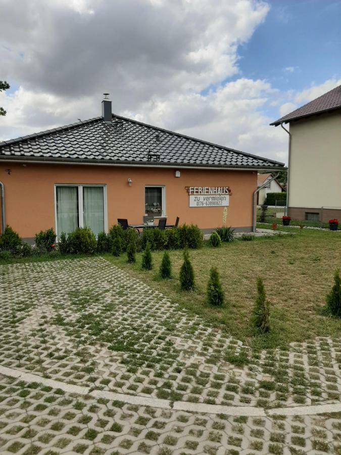 Am Bahnhof Apartment